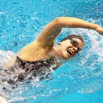 Aquatic resistance training improves physcial function in women with mild ...